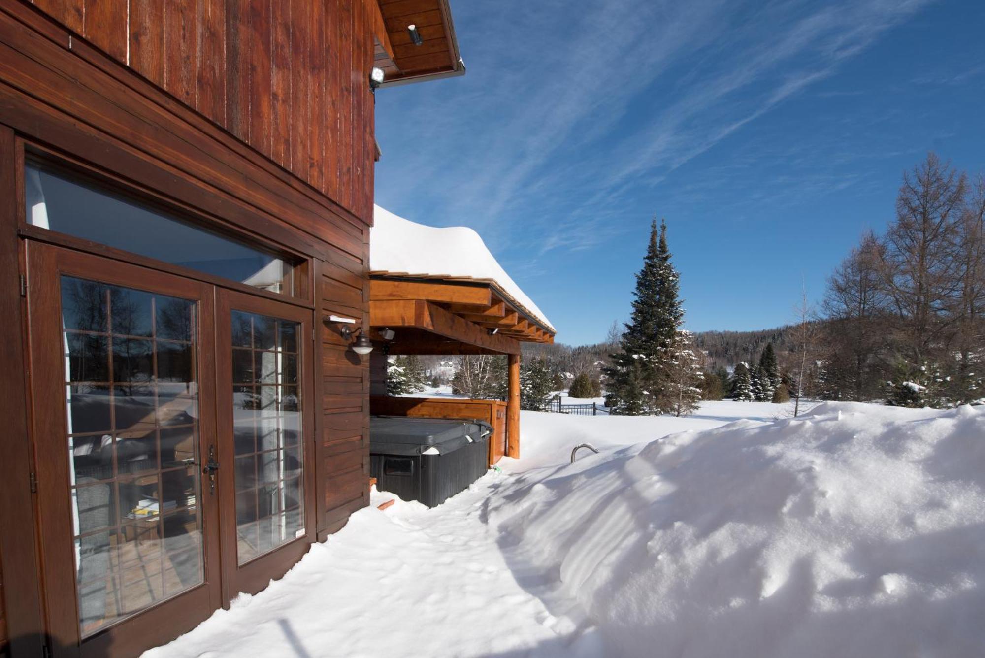 Royal Laurentien Saint-Faustin Exterior photo